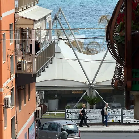 Turi's Apartament Giardini-Naxos