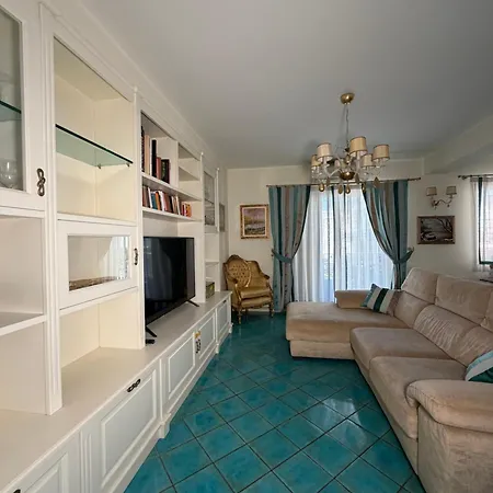 Turi's Apartament *